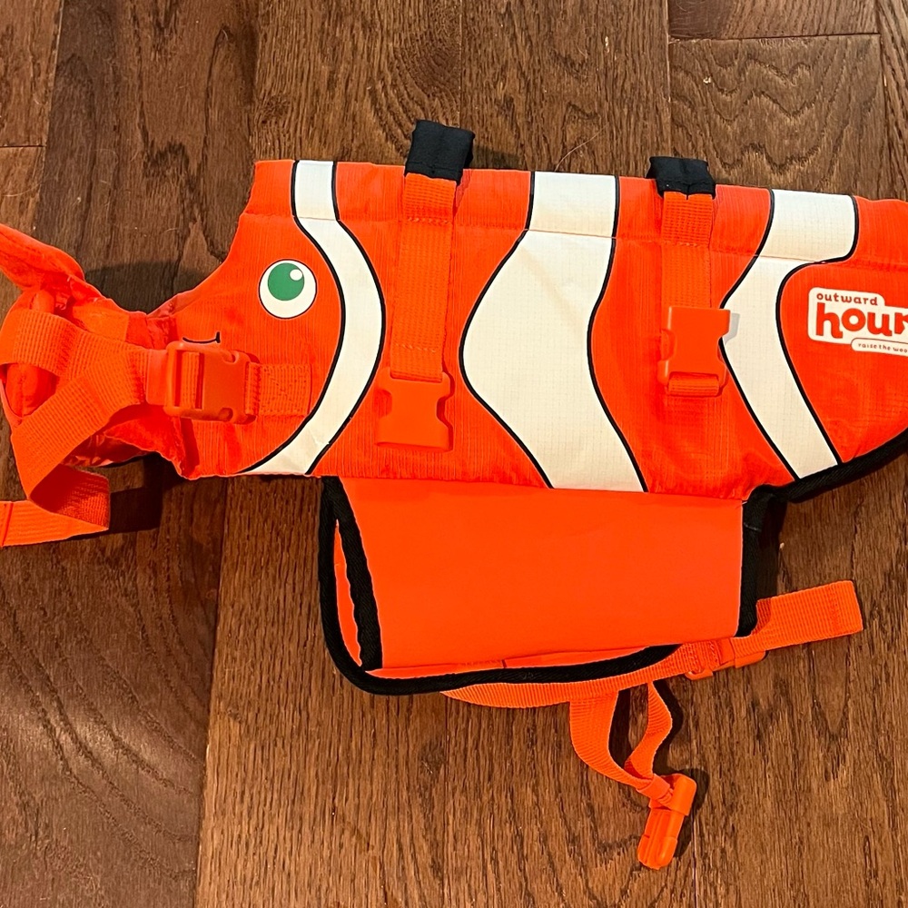 Outward Hound Orange Fish Design Life Jacket